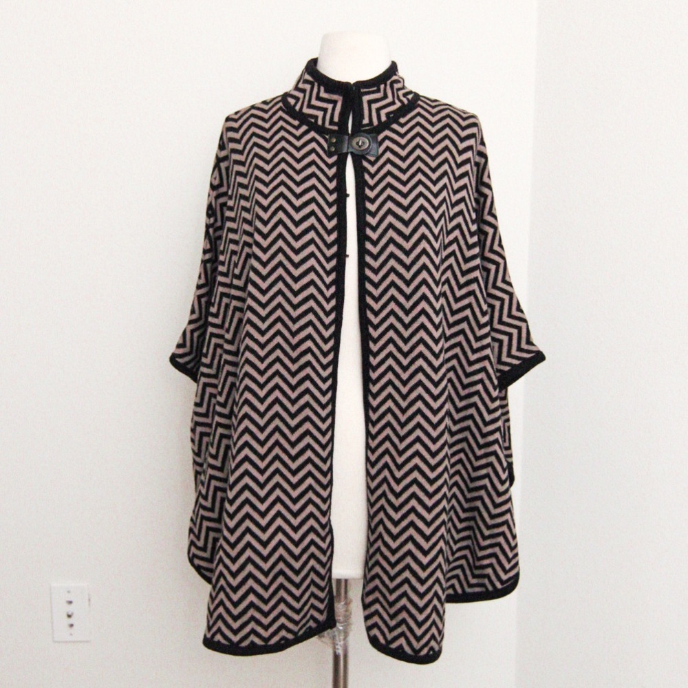LIZ CLAIBORNE Cape
